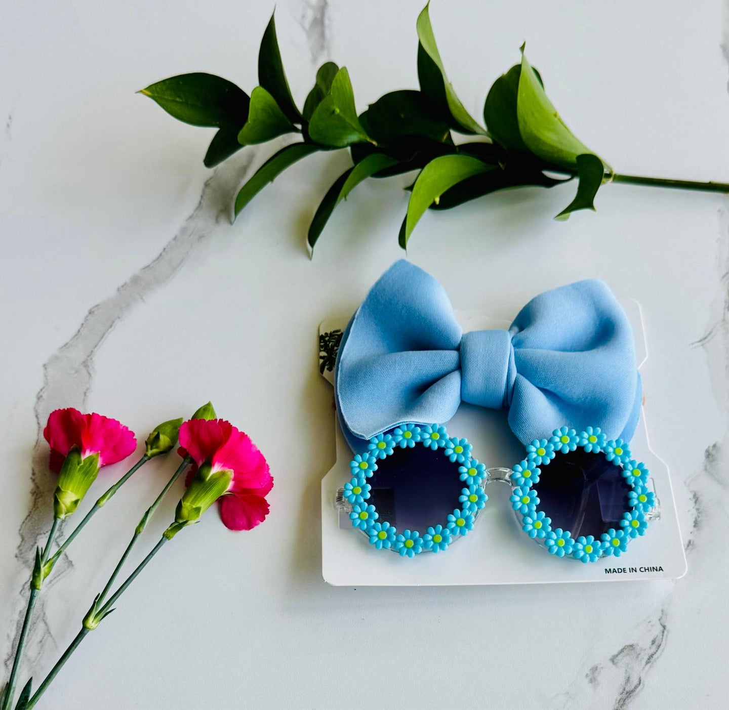 Baby girl hair band and sunglasses