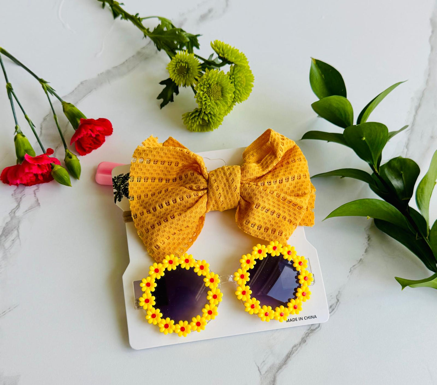 Baby girl hair band and sunglasses